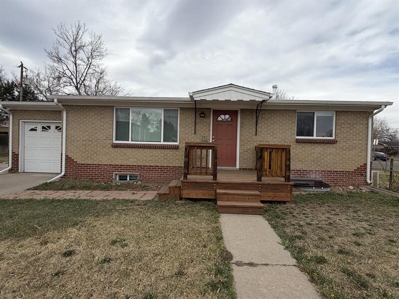 Arvada House: 9605 W 51st Pl
