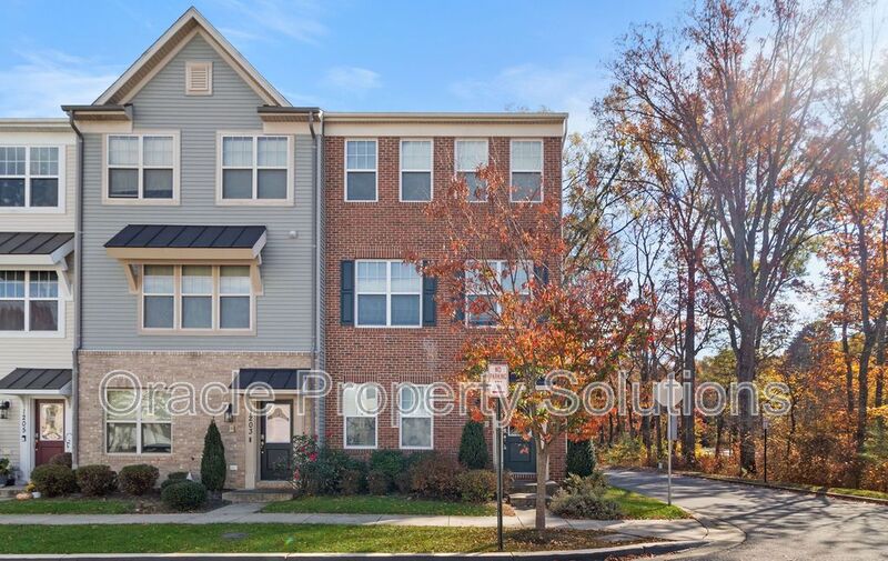 Severn Townhome: 1201 Falcon Point Drive