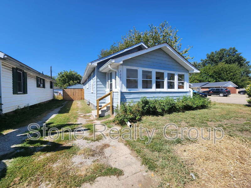 Terre Haute House: 2002 N 25th St