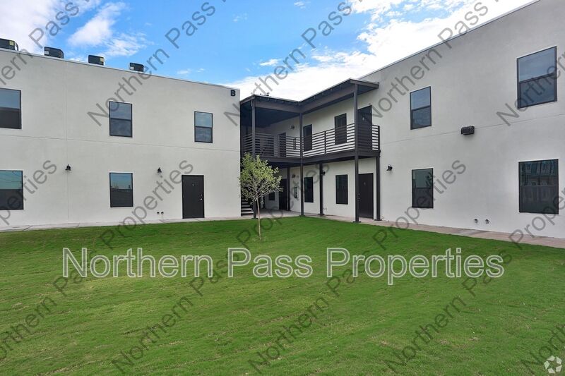 El Paso Condo: 1061 Ranger Trail