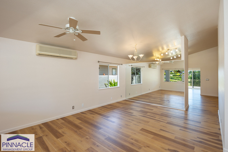 Waipahu House: 94-531 Lumiauau St