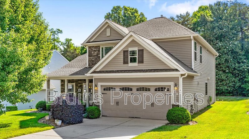 High Point House: 1814 Castle Gate Court