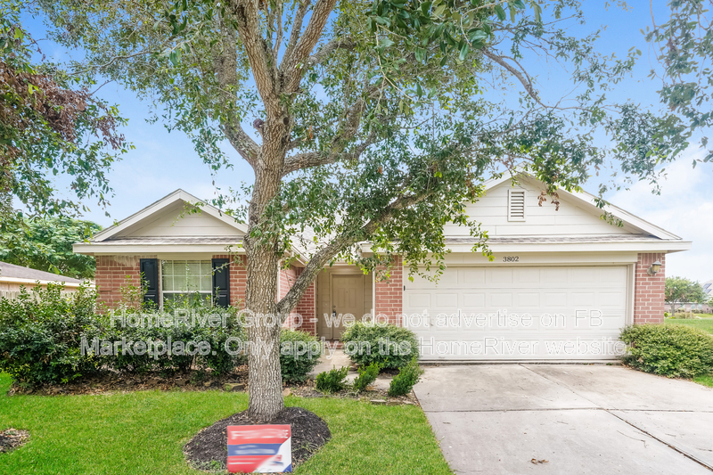 Pearland House: 3802 Parry Ct