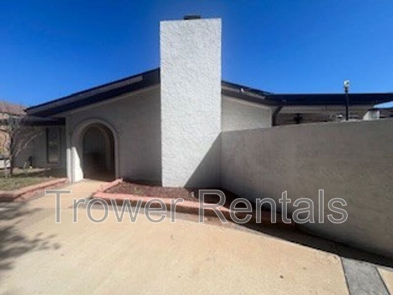 Odessa House: 1424 French Ave