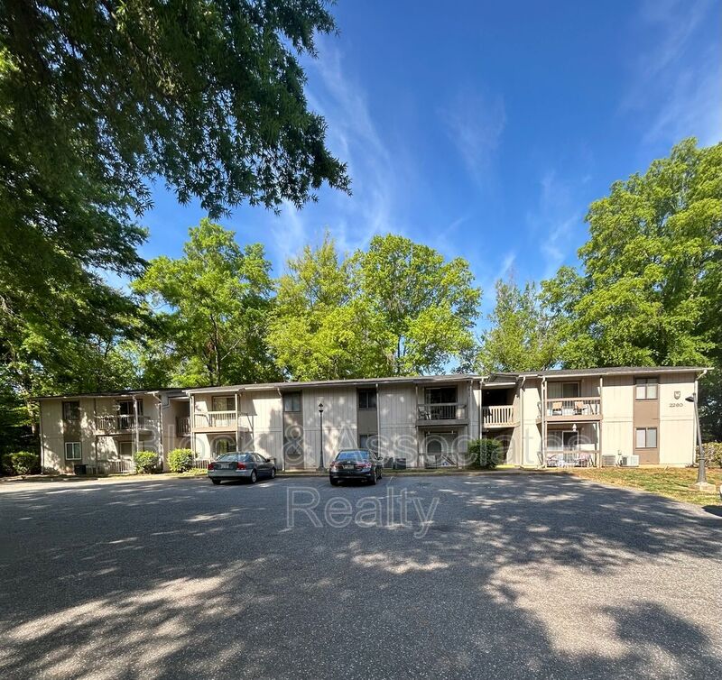 Winston-Salem House: 2260 Sunderland Road 84W