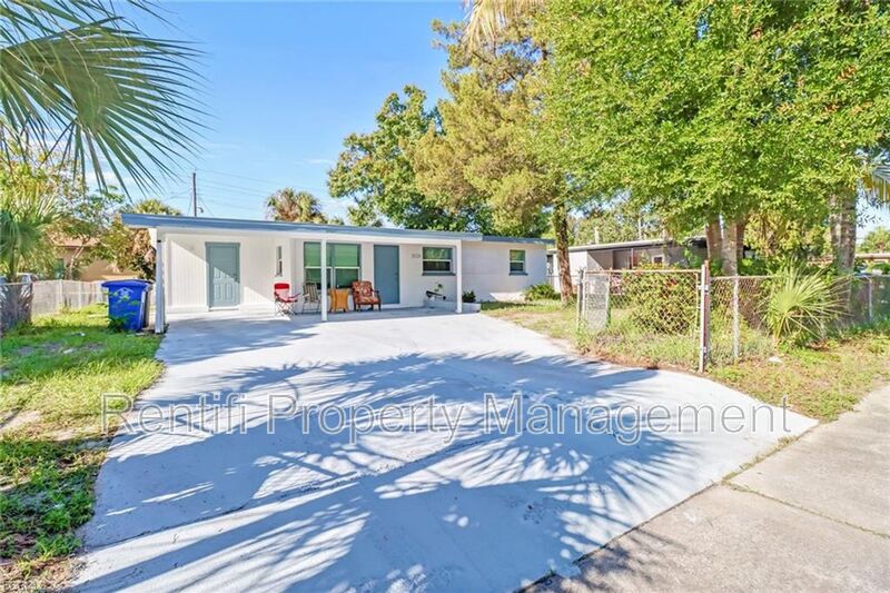 Fort Myers Condo: 3026 2nd Street