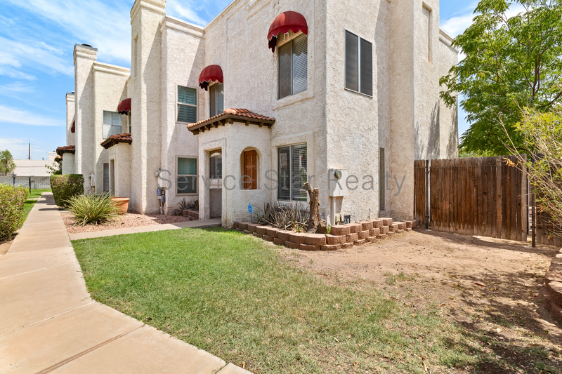 Phoenix Townhome: 2535 N 15th St