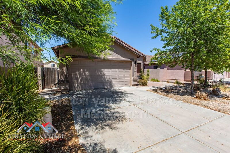 San Tan Valley House: 2740 E Denim Trl