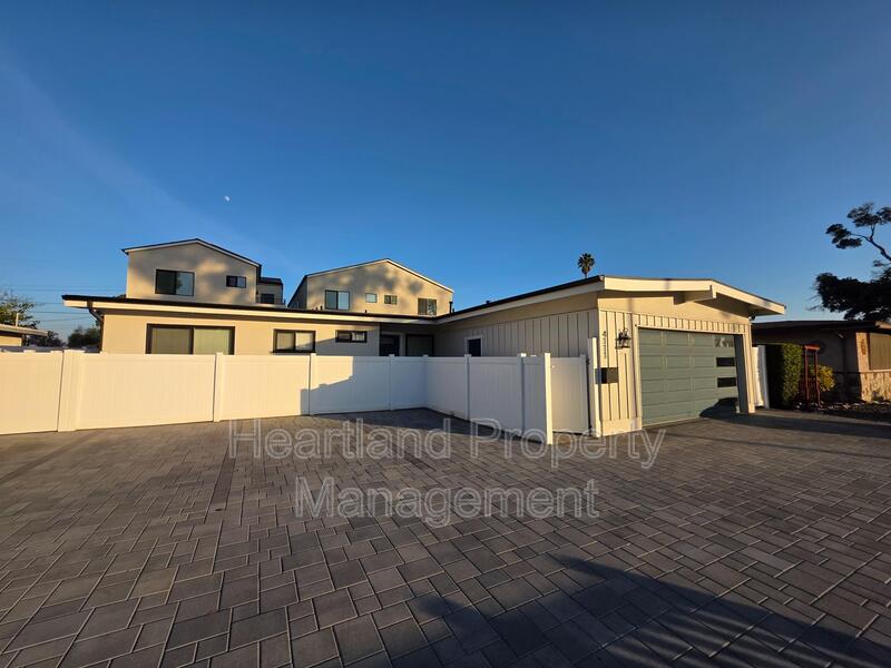 San Diego House: 4111 Clairemont Mesa Blvd.