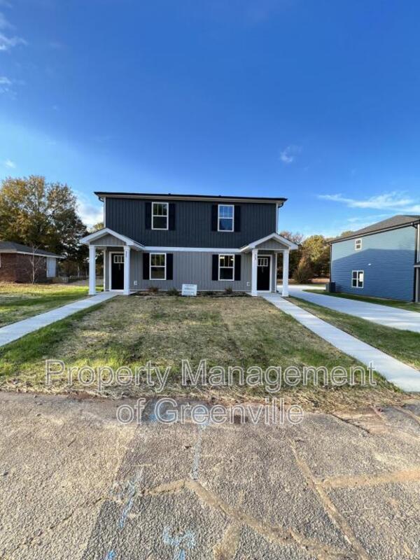 Mauldin House: 21 Moore St