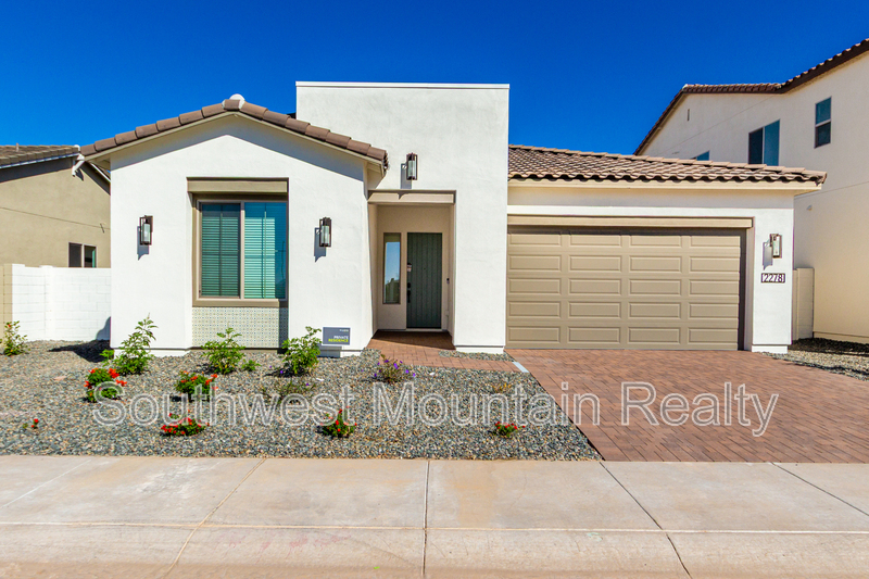 San Tan Valley House: 2278 E Foremaster