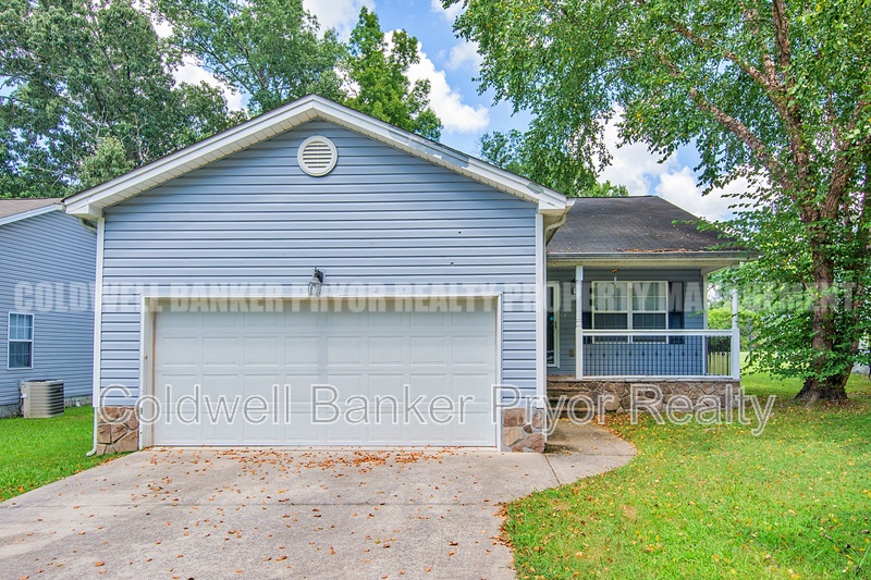 Chattanooga House: 8147 Karr Street