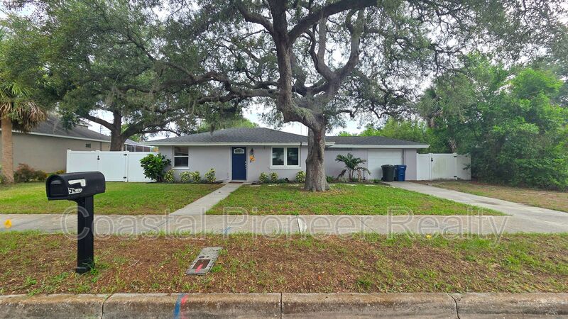 Dunedin House: 541 Roanoke St