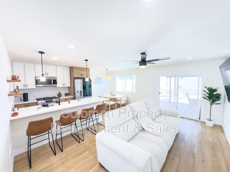 Oceanside House: 3564 Thunder Drive