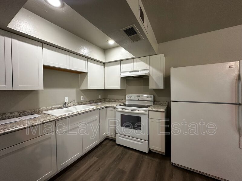 Phoenix Condo: 1421 E Fillmore
