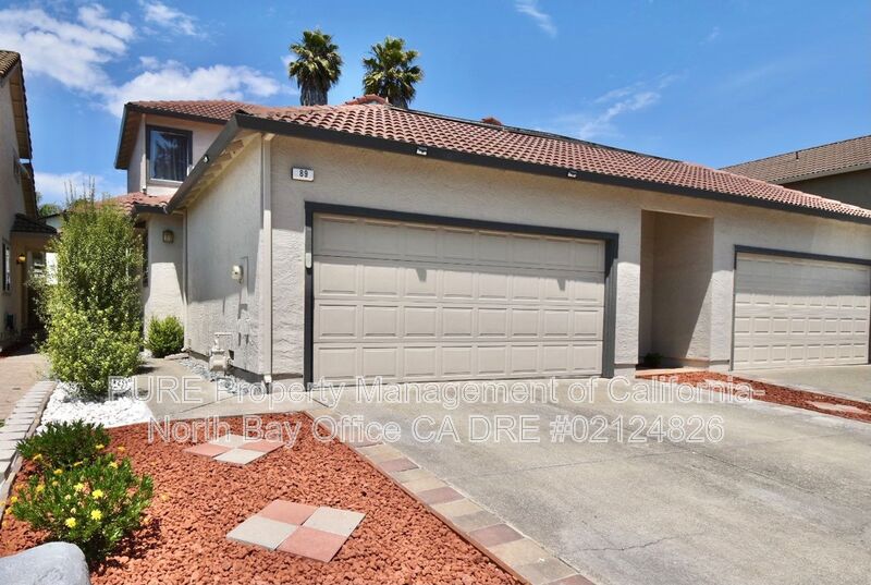 Rohnert Park House: 89 Francis Circle