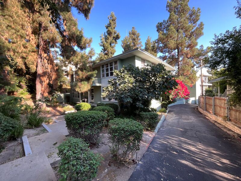 South Pasadena House: 1625 Raymond Hill Rd