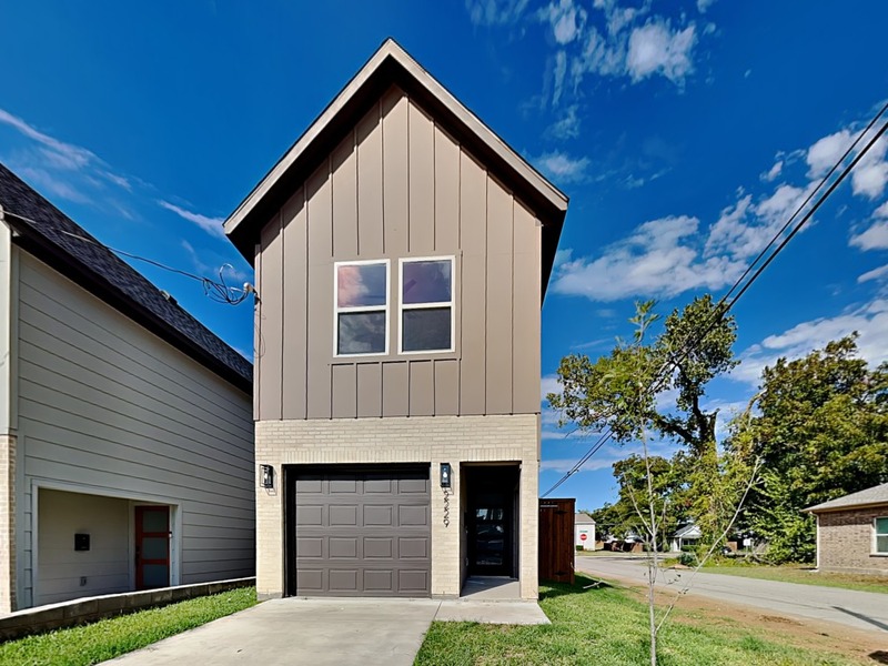 Dallas House: 2229 Bethurum Ave