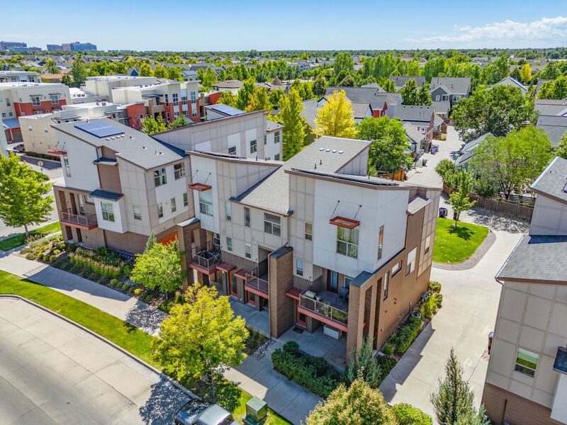 Denver House: 10334 E 29th Dr