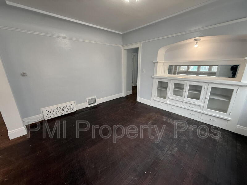 Milwaukee Condo: 4028 N 13th St