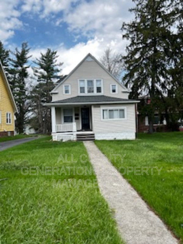 Maple Heights Condo: 16775 Libby Rd Unit 2