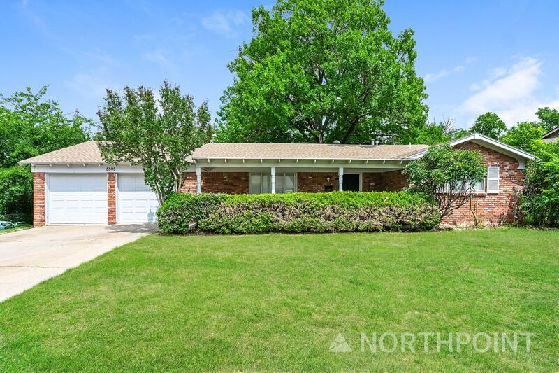 Fort Worth House: 5505 Wonder Dr