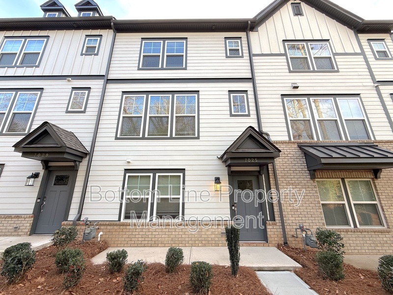 Charlotte Townhome: 7025 Running Spring Dr
