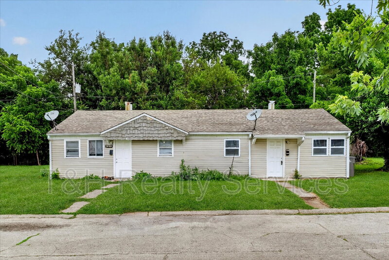 Indianapolis Condo: 4924 Farrington Avenue