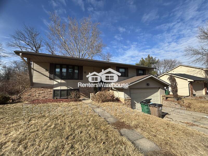 West Des Moines House: 1200 31st St