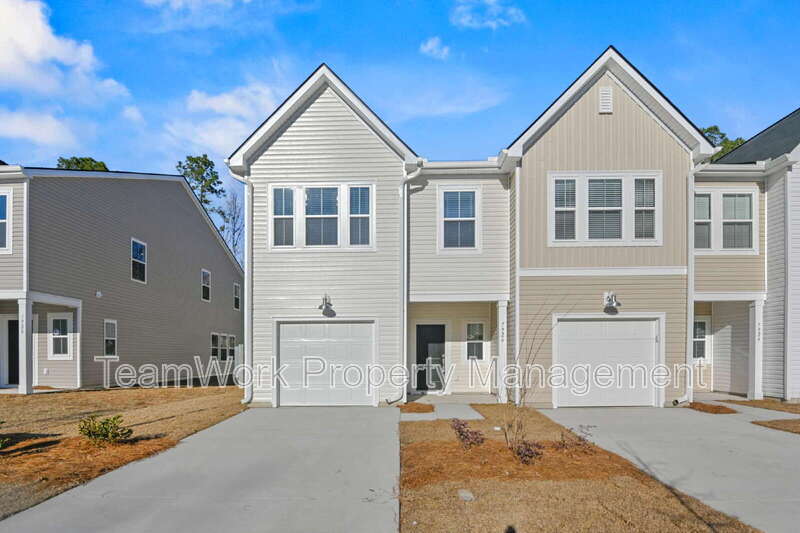 North Charleston Townhome: 7926 Triggerfish Way
