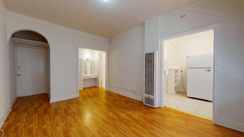 Venice Condo: 21 Westminster Avenue - 107