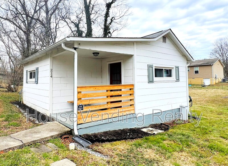 Maryville House: 214 Wright Road