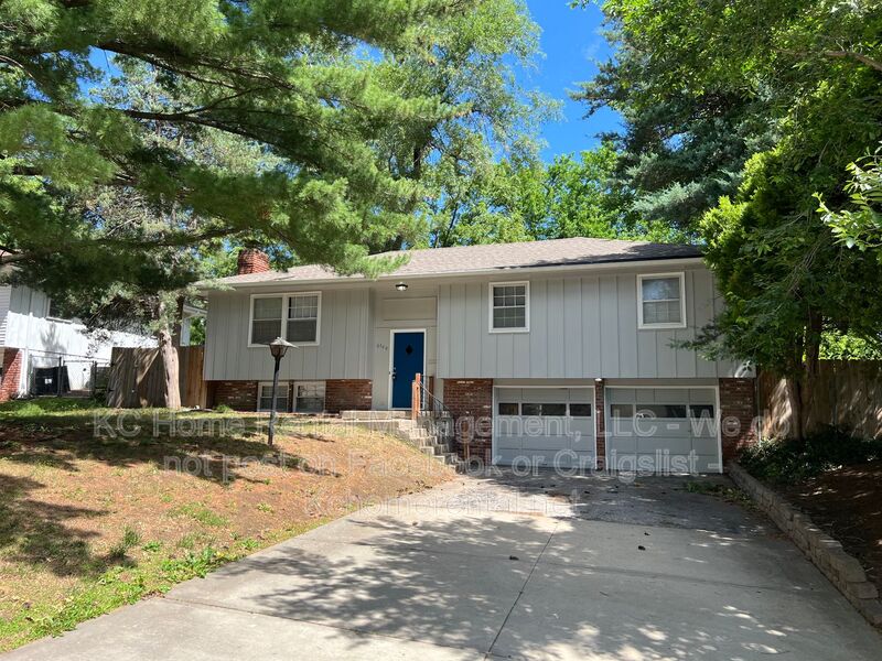 Overland Park House: 6708 W 71st Terrace