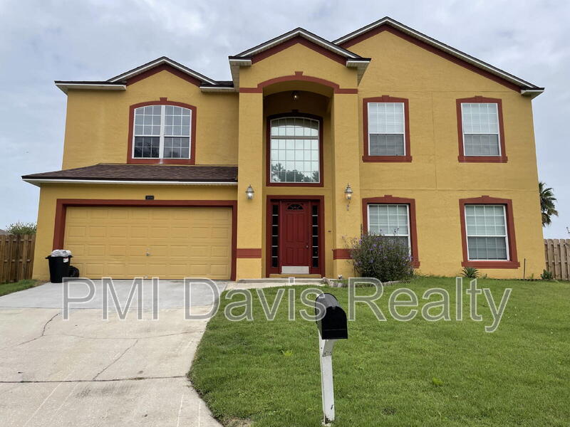 Middleburg House: 3604 Meadowgreen Ln