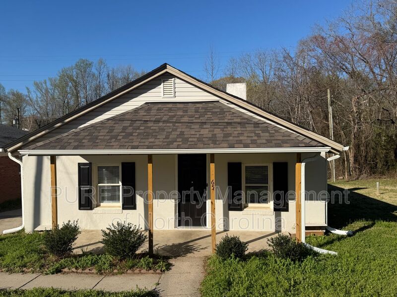 Concord House: 65 Barber St NW