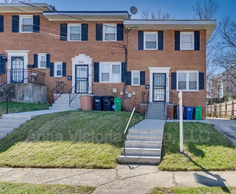 Oxon Hill Condo: 821 Maury Avenue - 1