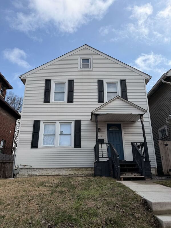 Columbus House: 1452 Summit Street