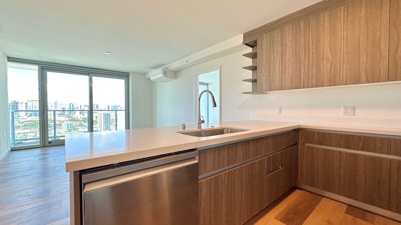 Honolulu Condo: 1500 Rycroft Street