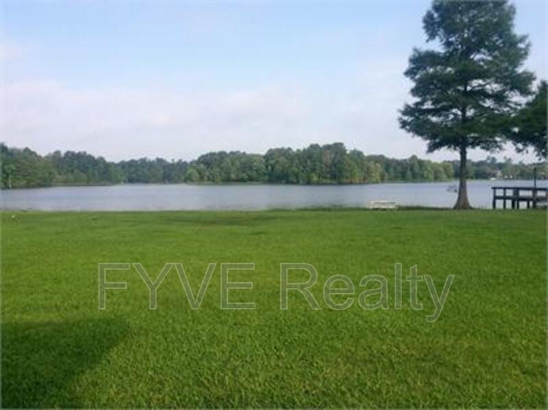 282 Fountain Lake Dr, Eutawville, SC, 290489477 FYVE