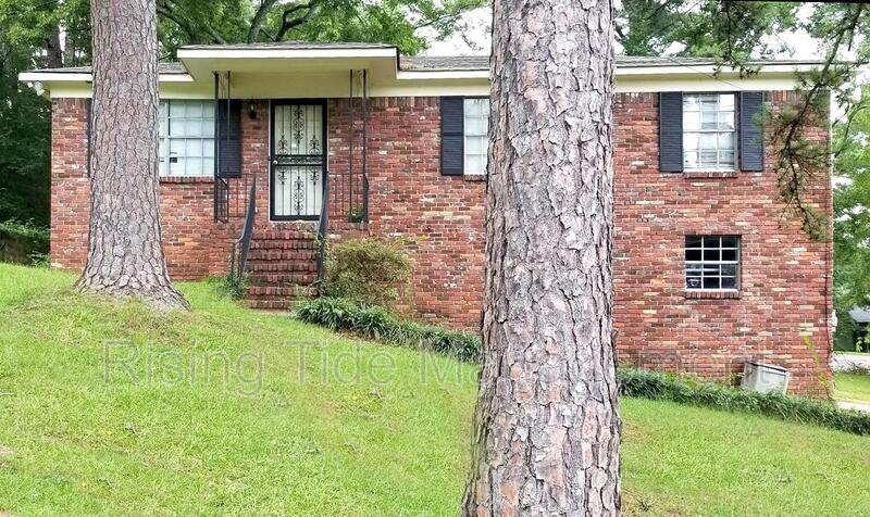 Birmingham House: 428 21st Ave NE