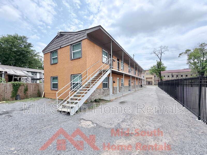 Memphis Condo: 940 J W Williams Ln