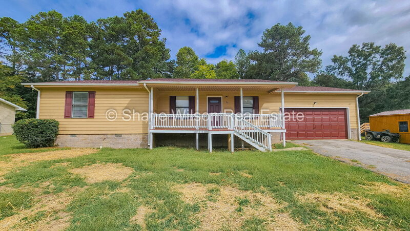 Chickamauga House: 194 Ridgewood Drive