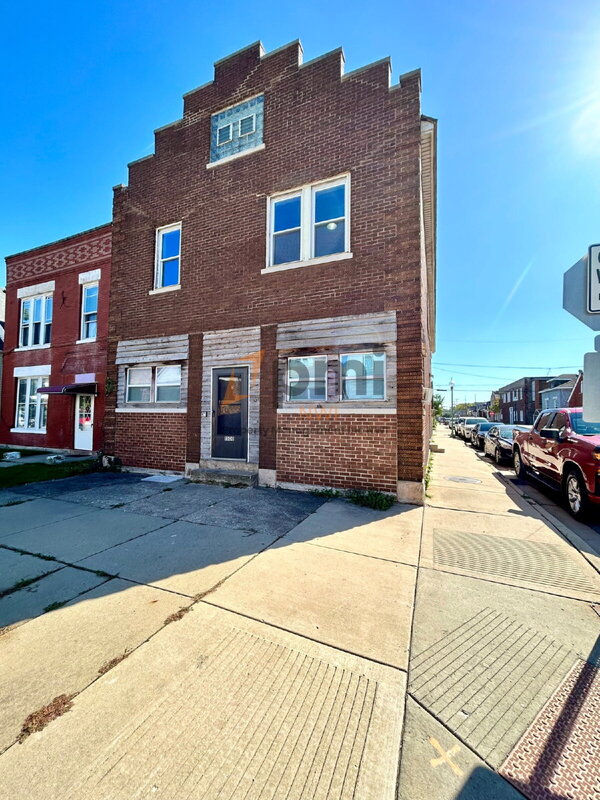 Whiting Condo: 1500 West Fred Street