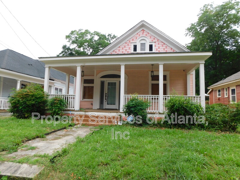 Atlanta House: 675 Grady Pl SW