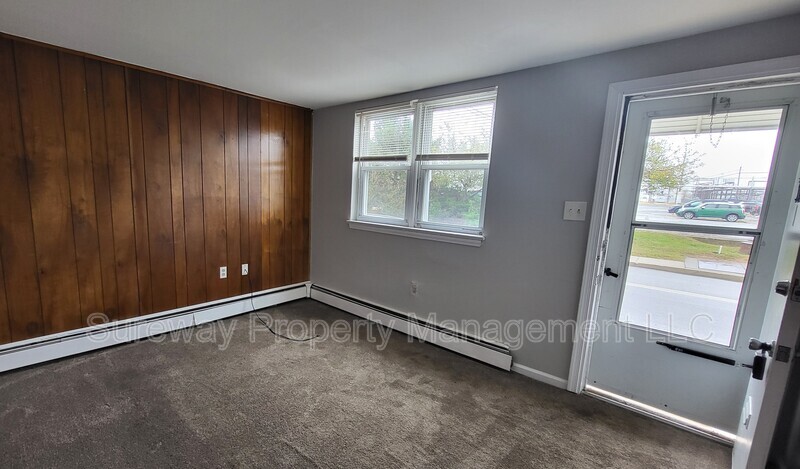 Marcus Hook Condo: 309 Green St.
