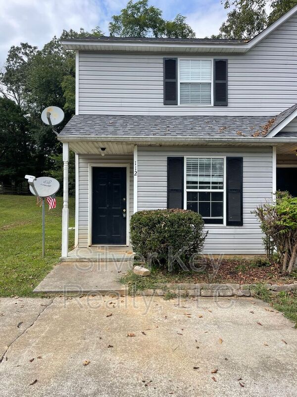 Athens Townhome: Tellico Ave