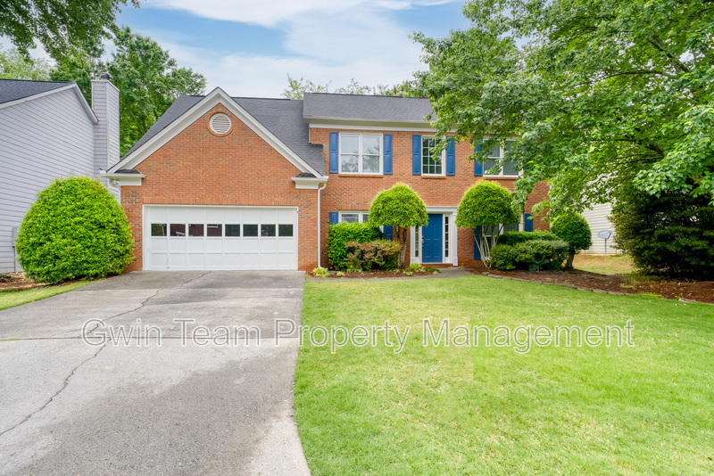 Johns Creek House: 355 Lamme Chase