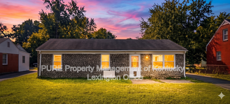 Versailles House: 508 Beech Street