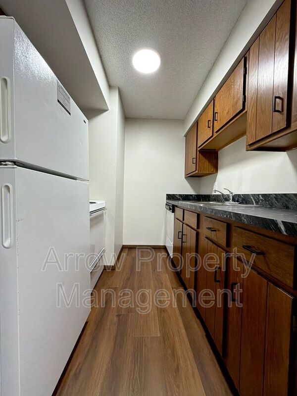 Lincoln Condo: 1431 D Street-8