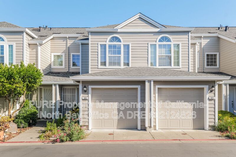 Santa Rosa Townhome: 599 Spruce Street